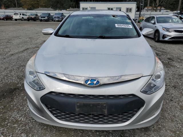 Photo 5 from auction – 2012 HYUNDAI SONATA HYBRID with VIN KMHEC4A40CA022760