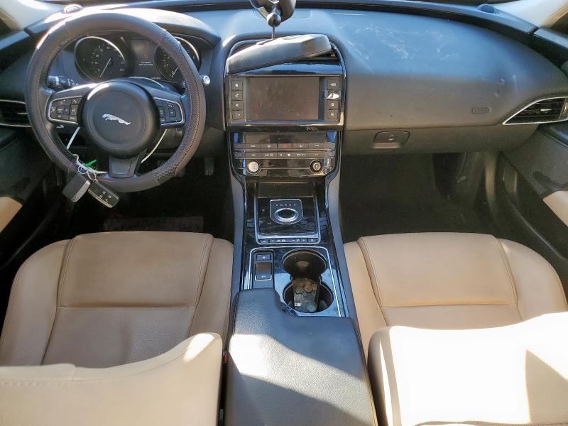 Photo 8 from auction – 2017 JAGUAR XE with VIN SAJAR4BG9HA970397