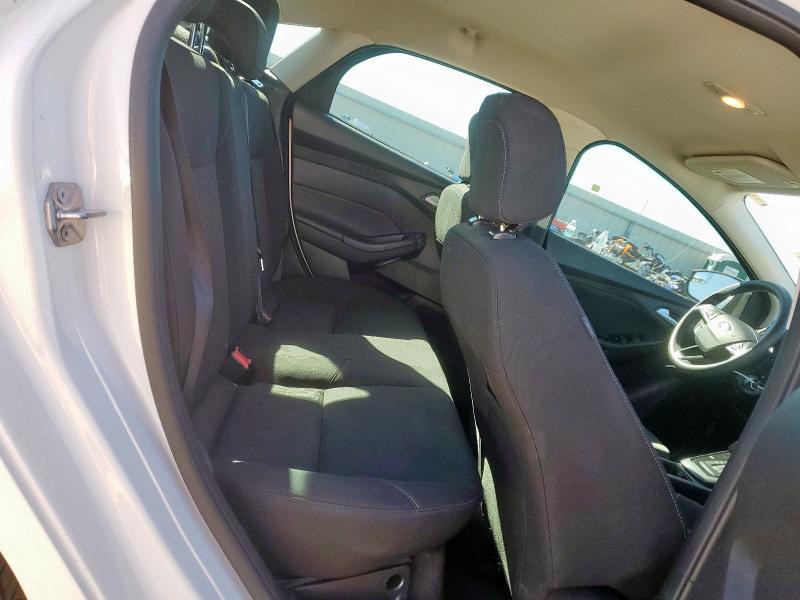 Фото 10 с аукциона – 2018 FORD FOCUS SE с VIN 1FADP3FE9JL229607