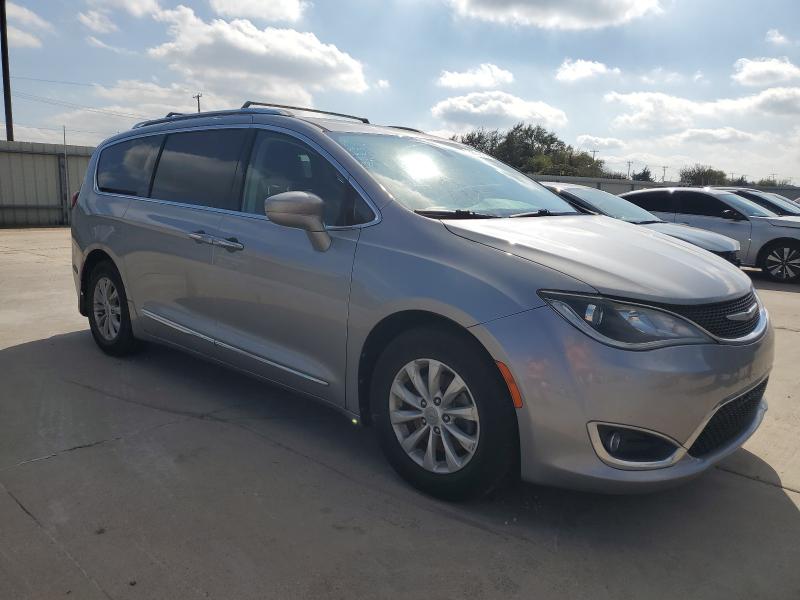 Фото 4 с аукциона – 2019 CHRYSLER PACIFICA T с VIN 2C4RC1BGXKR665494
