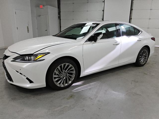LEXUS ES 300H BA 2025 with VIN 58AEA1C13SU067852 - Photo from auction