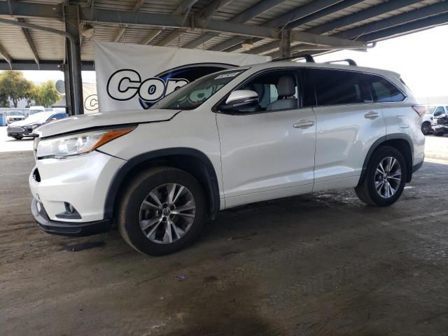 TOYOTA HIGHLANDER LE 2016 with VIN 5TDBKRFH1GS238743 - Photo from auction
