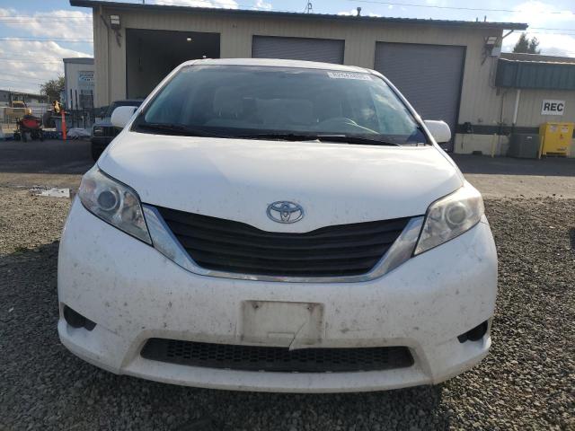 Photo 5 from auction – 2011 TOYOTA SIENNA BAS with VIN 5TDKA3DC6BS008423