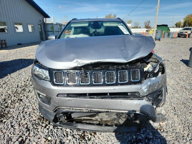 Photo 5 from auction – 2018 JEEP COMPASS with VIN 3C4NJDBB5JT373497