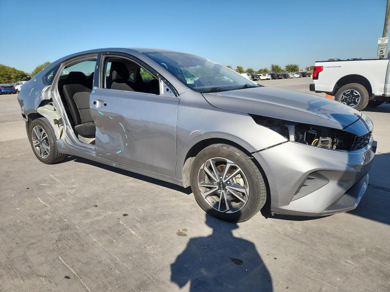 Photo 4 from auction – 2022 KIA FORTE with VIN 3KPF24AD5NE484291