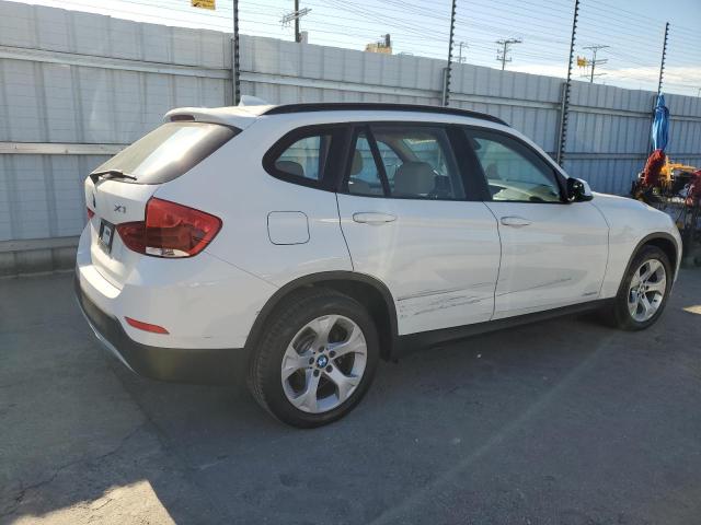 Photo 3 from auction – 2015 BMW X1 SDRIVE2 with VIN WBAVM1C54FV498283