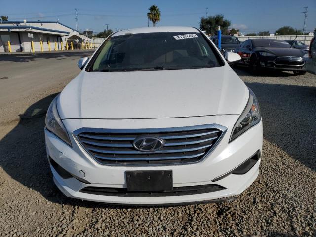 Photo 5 from auction – 2016 HYUNDAI SONATA SE with VIN 5NPE24AF8GH353982