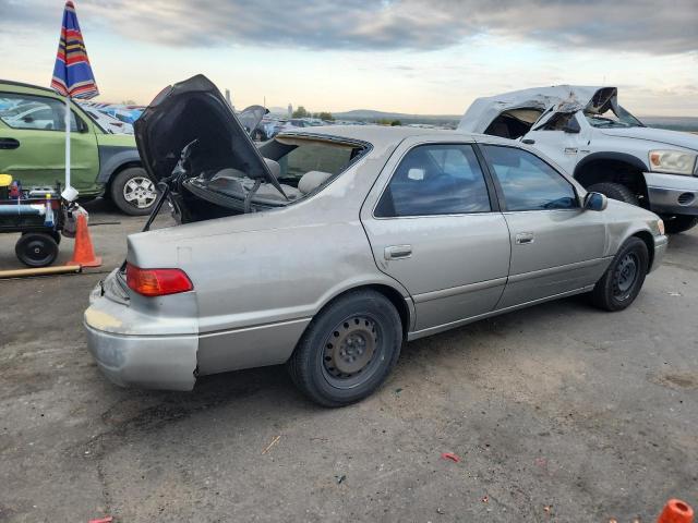 Photo 3 from auction – 2001 TOYOTA CAMRY CE with VIN JT2BG22K510537679
