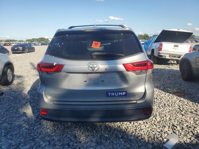 Photo 6 from auction – 2017 TOYOTA HIGHLANDER with VIN 5TDKZRFH5HS518551