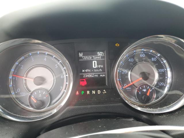 Photo 9 from auction – 2016 CHRYSLER TOWN & COU with VIN 2C4RC1BG5GR141659