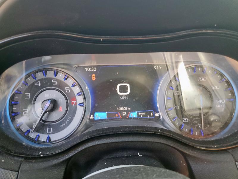Photo 9 from auction – 2015 CHRYSLER 300 with VIN 2C3CCABG1FH797307