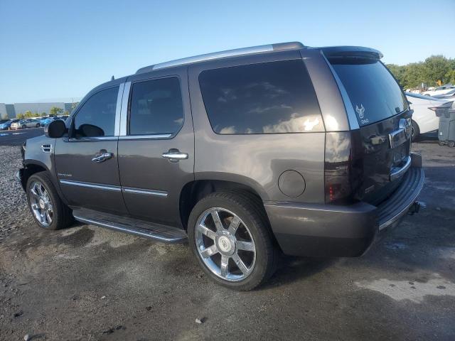 Photo 2 from auction – 2010 CADILLAC ESCALADE L with VIN 1GYUCBEF9AR137804