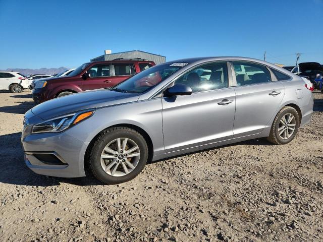 HYUNDAI SONATA SE 2016 with VIN 5NPE24AF8GH343906 - Photo from auction