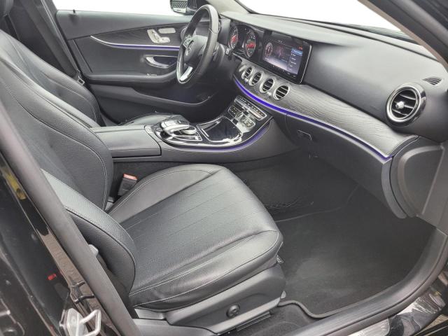 Photo 5 from auction – 2017 MERCEDES-BENZ E 300 with VIN WDDZF4JB3HA101073
