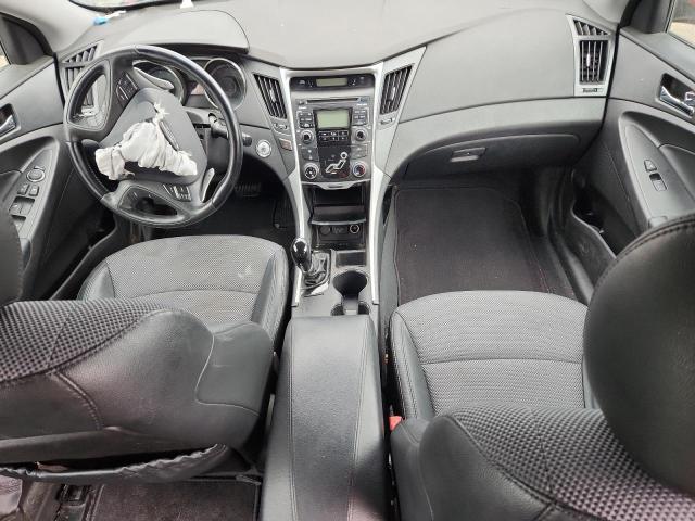 Photo 8 from auction – 2011 HYUNDAI SONATA SE with VIN 5NPEC4AC6BH121148