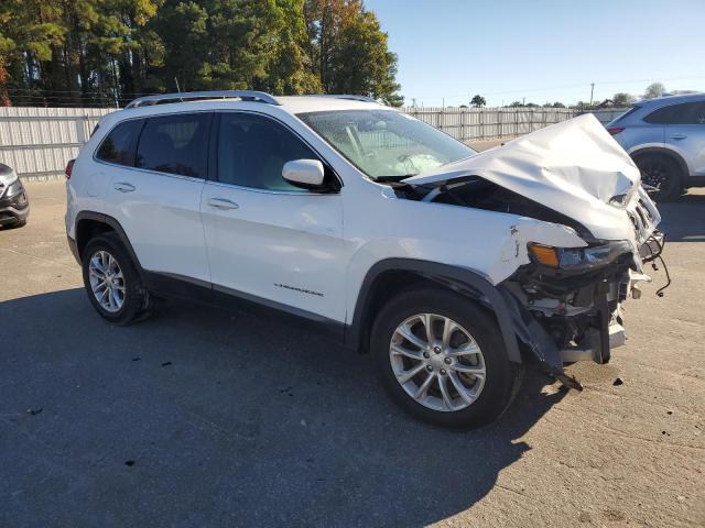 Photo 4 from auction – 2019 JEEP CHEROKEE L with VIN 1C4PJLCBXKD312638