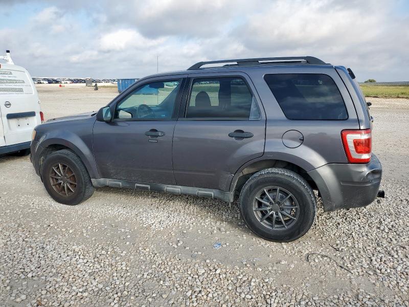 Photo 2 from auction – 2010 FORD ESCAPE XLT with VIN 1FMCU0DG3AKA08667