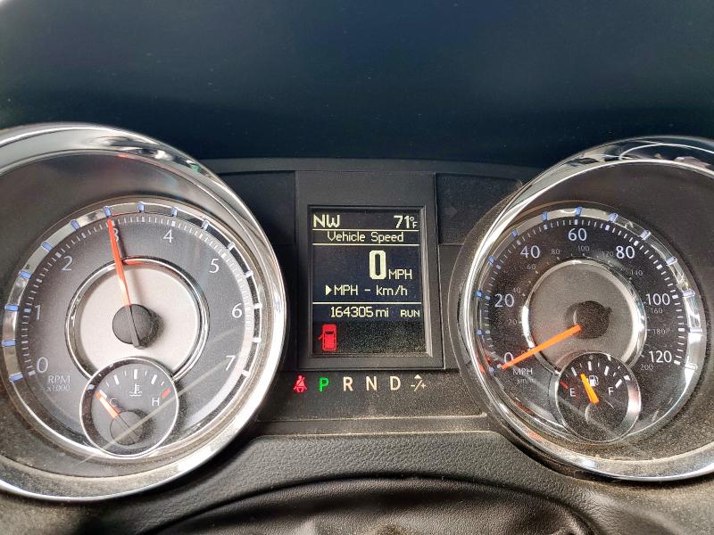 Photo 9 from auction – 2014 CHRYSLER TOWN & COU with VIN 2C4RC1BG4ER270893