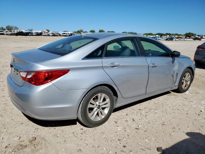 Photo 3 from auction – 2013 HYUNDAI SONATA GLS with VIN 5NPEB4AC5DH743438