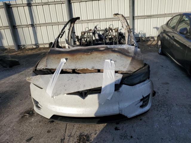 Photo 5 from auction – 2020 TESLA MODEL X with VIN 5YJXCAE25LF237997