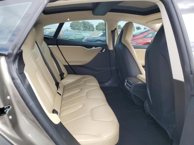 Photo 10 from auction – 2015 TESLA MODEL S 70 with VIN 5YJSA1S27FF083639