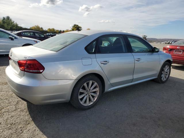 Photo 3 from auction – 2015 VOLKSWAGEN PASSAT S with VIN 1VWAT7A30FC041200