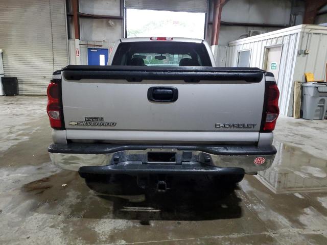 Photo 6 from auction – 2004 CHEVROLET SILVERADO K1500 with VIN 2GCEK19TX41373110