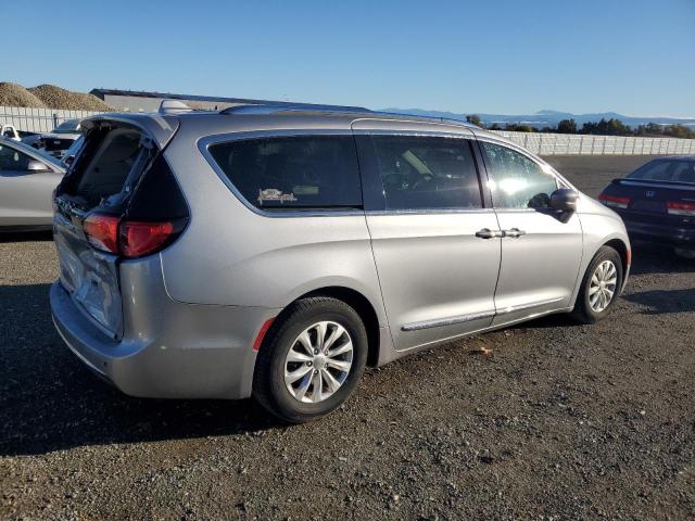 Photo 3 from auction – 2018 CHRYSLER PACIFICA T with VIN 2C4RC1BG0JR216887