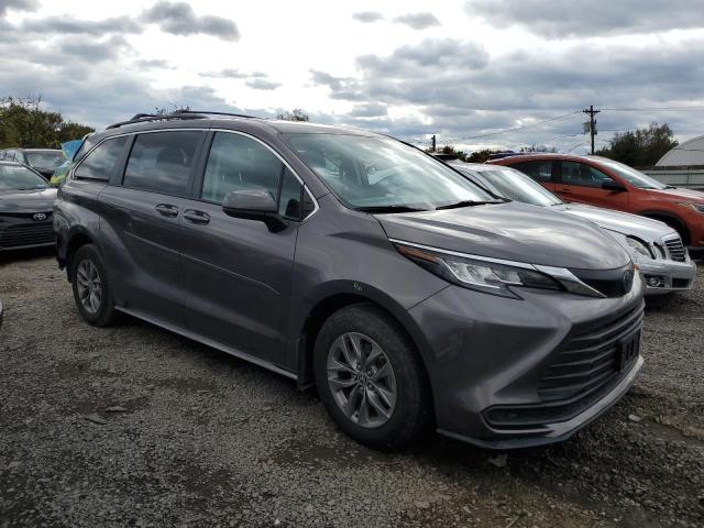 Photo 4 from auction – 2022 TOYOTA SIENNA LE with VIN 5TDKRKEC8NS136023
