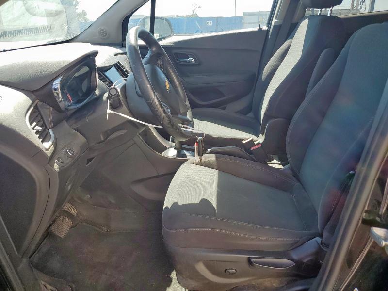 Photo 7 from auction – 2019 CHEVROLET TRAX LS with VIN 3GNCJNSB3KL370832