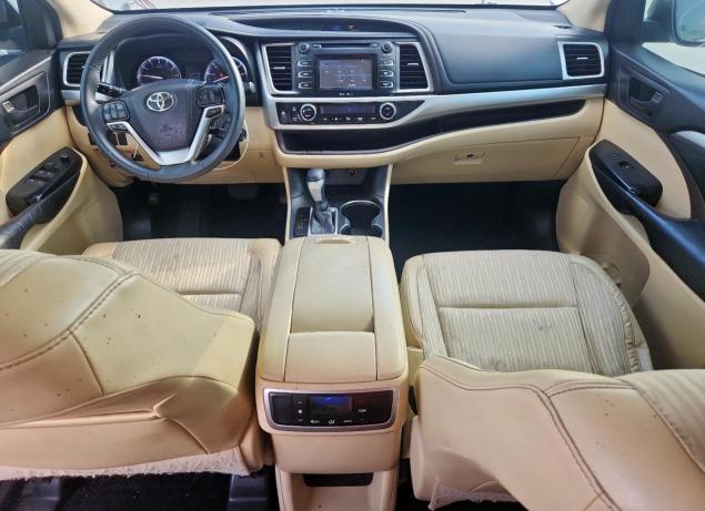 Photo 8 from auction – 2015 TOYOTA HIGHLANDER with VIN 5TDZKRFH8FS114773