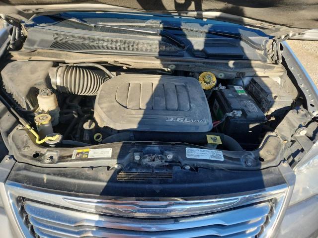 Zdjęcie 12 z aukcji – 2016 CHRYSLER TOWN & COU z VIN 2C4RC1BG2GR290109