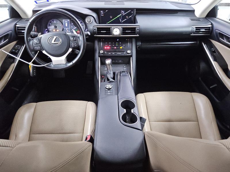 Photo 8 from auction – 2017 LEXUS IS 200T with VIN JTHBA1D27H5040869