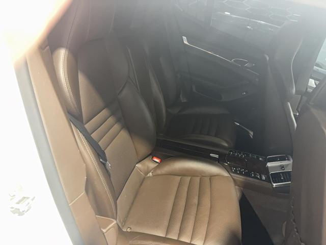 Photo 6 from auction – 2015 PORSCHE PANAMERA G with VIN WP0AF2A78FL080505