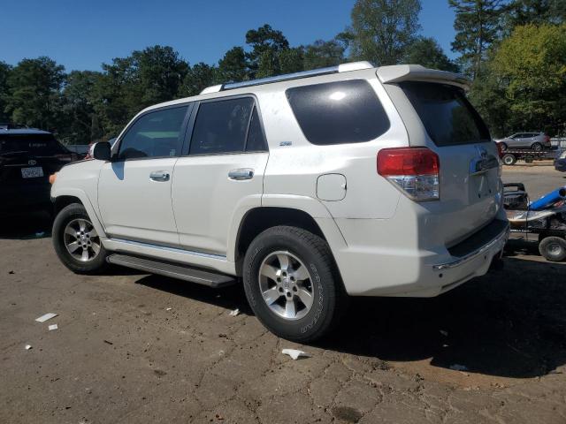Photo 2 from auction – 2011 TOYOTA 4RUNNER SR with VIN JTEZU5JR2B5024646