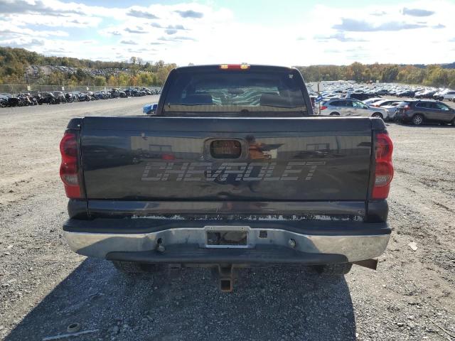 Photo 6 from auction – 2004 CHEVROLET SILVERADO with VIN 2GCEK19T241411610