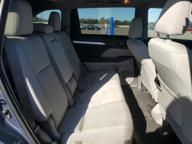 Photo 11 from auction – 2016 TOYOTA HIGHLANDER with VIN 5TDBKRFHXGS271028