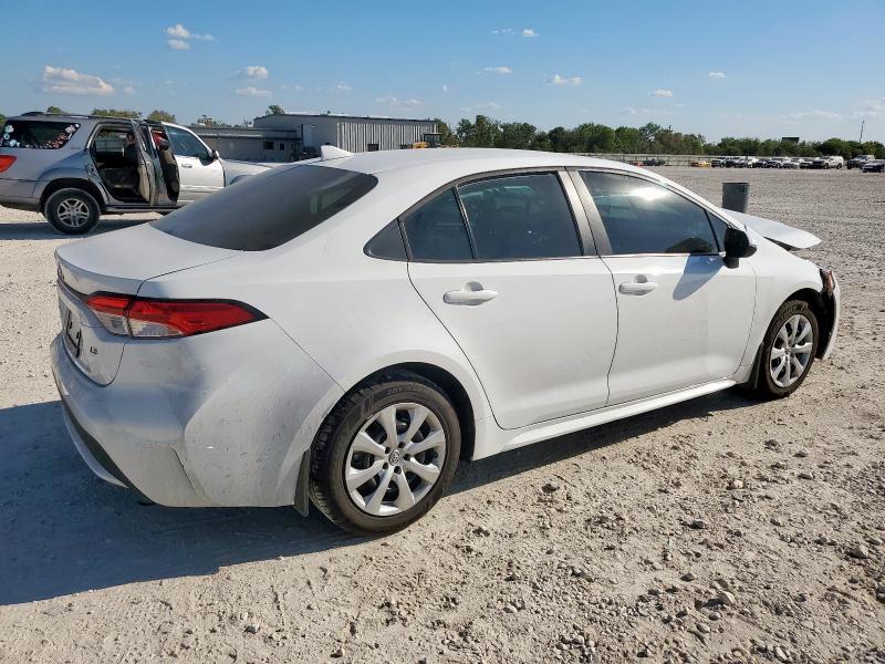 Photo 3 from auction – 2022 TOYOTA COROLLA LE with VIN 5YFEPMAE4NP362591