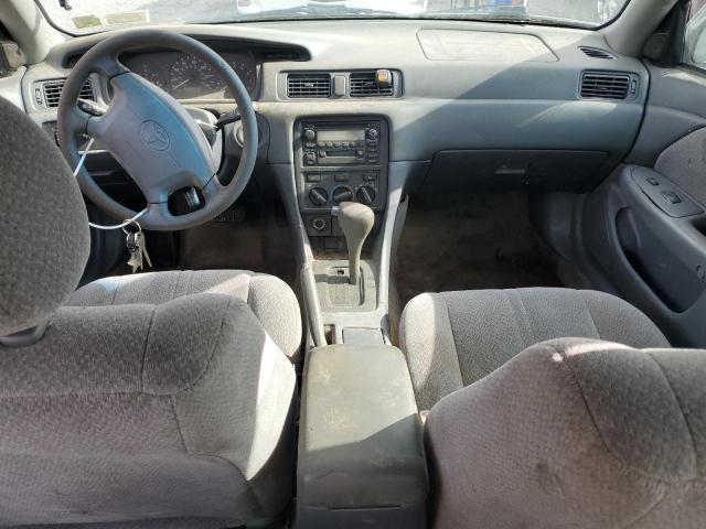 Photo 8 from auction – 2000 TOYOTA CAMRY with VIN 4T1BG22K6YU973494