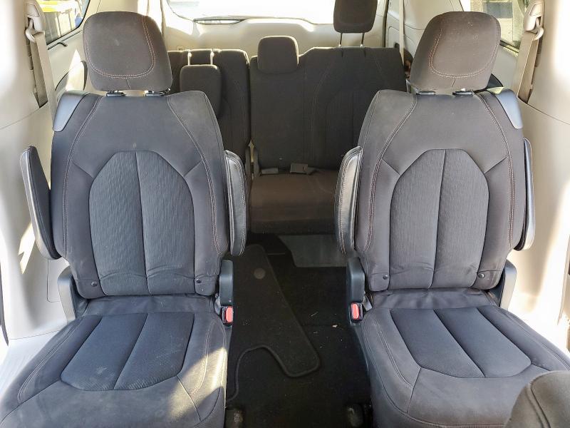 Photo 10 from auction – 2017 CHRYSLER PACIFICA T with VIN 2C4RC1BGXHR796028