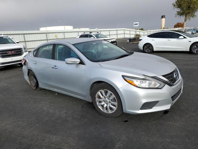 Photo 4 from auction – 2016 NISSAN ALTIMA 2.5 with VIN 1N4AL3AP4GN320367