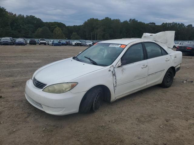 TOYOTA CAMRY LE 2005 with VIN 4T1BE32K75U419131 - Photo from auction