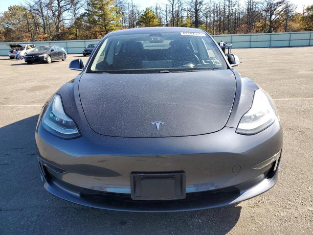 Photo 5 from auction – 2018 TESLA MODEL 3 with VIN 5YJ3E1EA7JF025888
