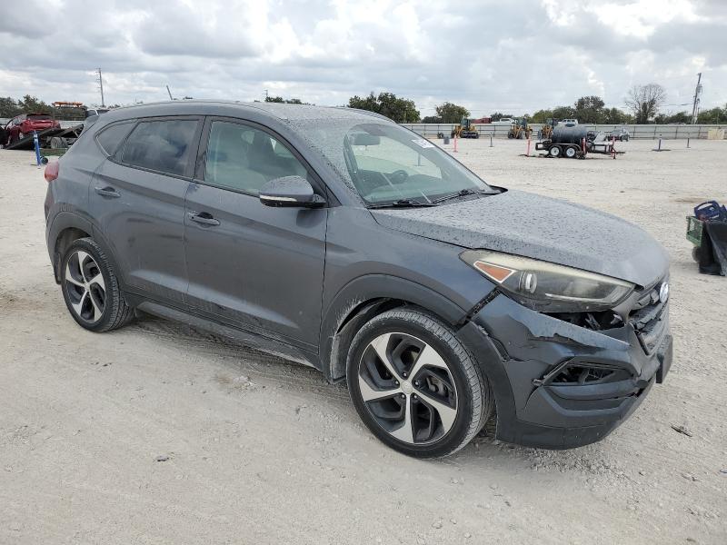 Photo 4 from auction – 2016 HYUNDAI TUCSON LIM with VIN KM8J33A23GU232085