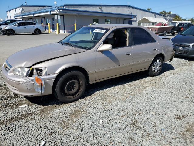 TOYOTA CAMRY LE 2000 with VIN 4T1BF22K4YU940030 - Photo from auction