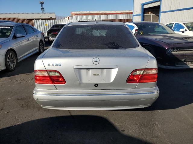 Photo 6 from auction – 2001 MERCEDES-BENZ E 320 with VIN WDBJF65J61B331810