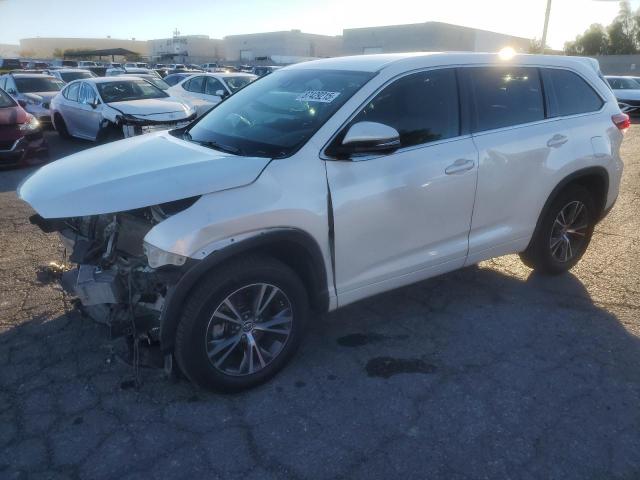 TOYOTA HIGHLANDER 2018 with VIN 5TDZZRFH8JS283745 - Photo from auction