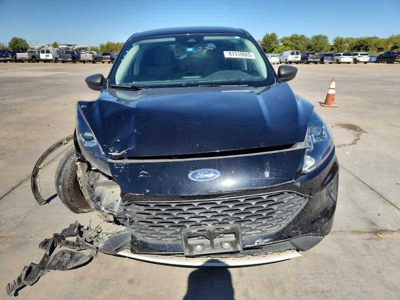 Photo 5 from auction – 2022 FORD ESCAPE S with VIN 1FMCU0F60NUB56564