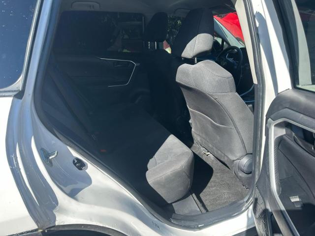 Photo 6 from auction – 2023 TOYT RAV4 LE with VIN 2T3H1RFV5PC241129