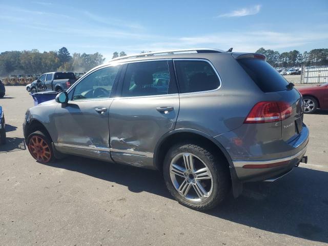 Photo 2 from auction – 2016 VOLKSWAGEN TOUAREG TDI with VIN WVGEP9BP3GD001769